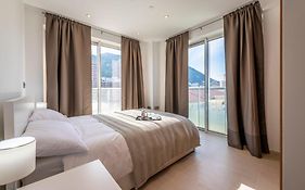 Bentley Holiday Apartments - West One